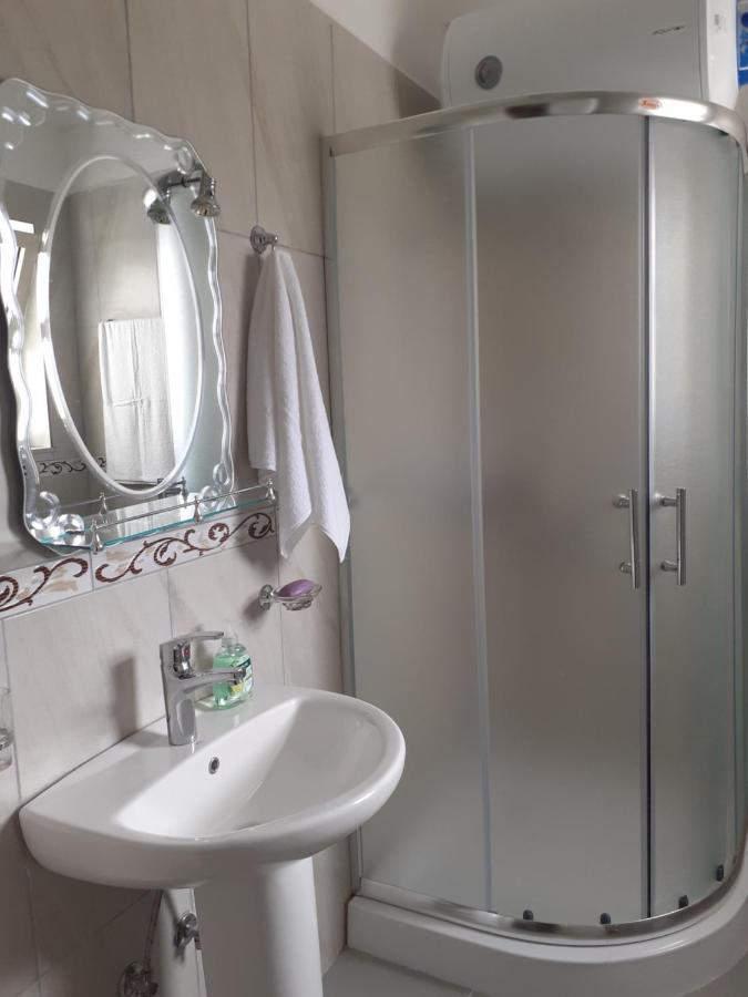 Drini Apartments Пермет Екстер'єр фото